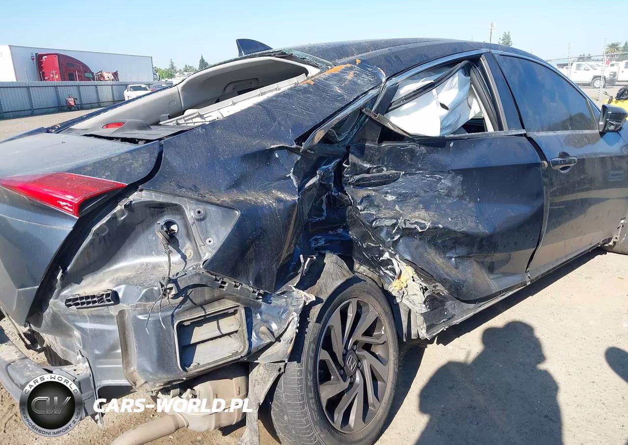 2018 Honda Civic Ex VIN:19XFC2F76JE205378 - 6