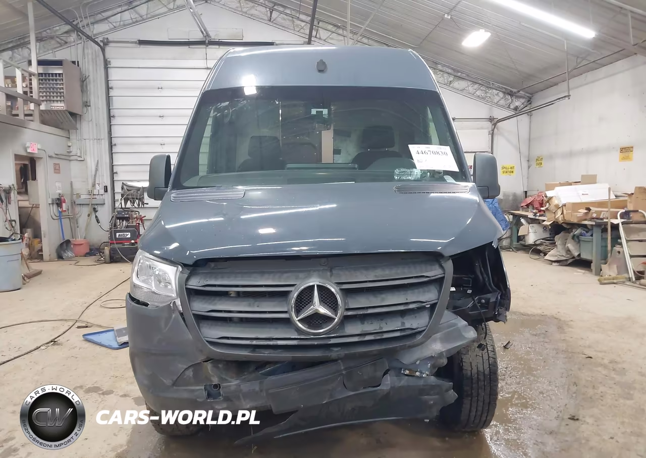 2019 Mercedes-Benz Sprinter 2500 High Roof V6 VIN:WD4PF1CD8KP137012 - 12