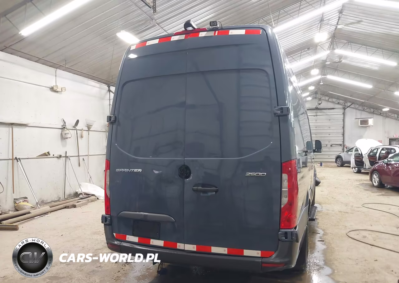 2019 Mercedes-Benz Sprinter 2500 High Roof V6 VIN:WD4PF1CD8KP137012 - 16