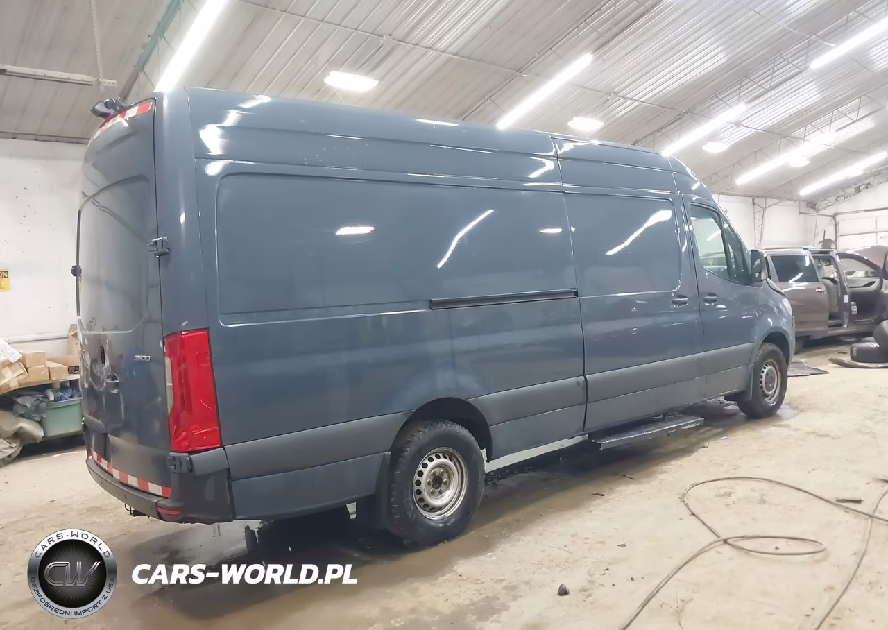 2019 Mercedes-Benz Sprinter 2500 High Roof V6 VIN:WD4PF1CD8KP137012 - 4