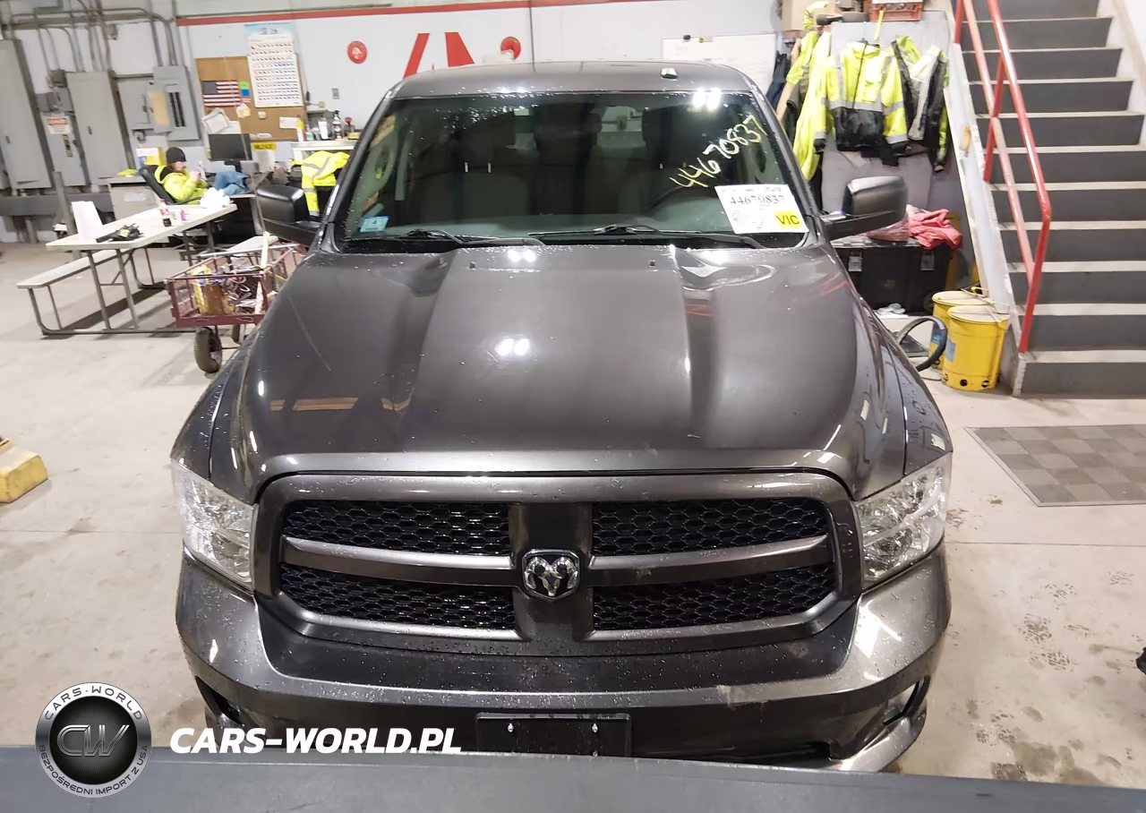 2017 Ram 1500 Express 4X4 5'7 Box VIN:3C6RR7KT0HG582483 - 11