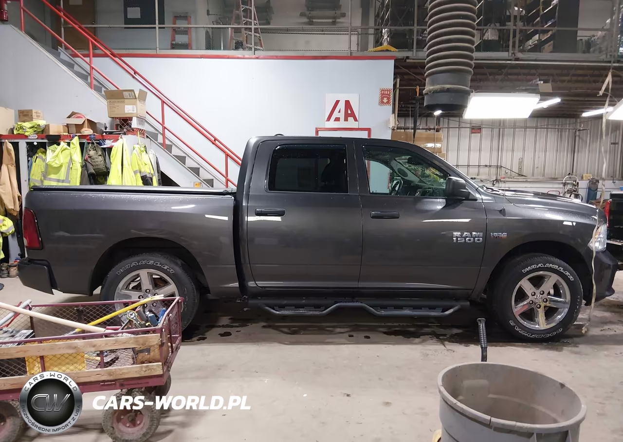 2017 Ram 1500 Express 4X4 5'7 Box VIN:3C6RR7KT0HG582483 - 12