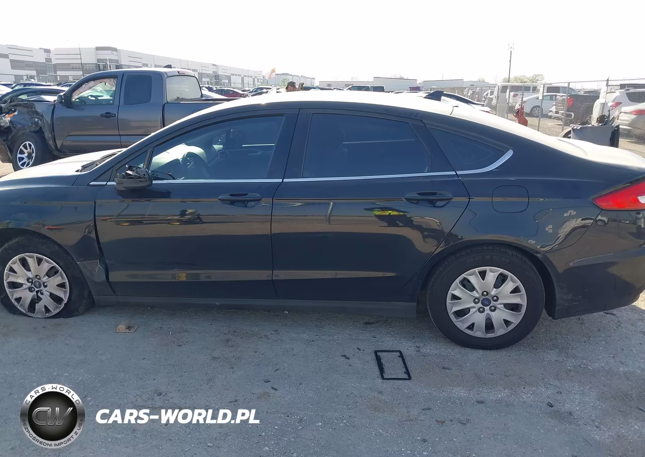 2020 Ford Fusion S VIN:3FA6P0G78LR234907 - 14
