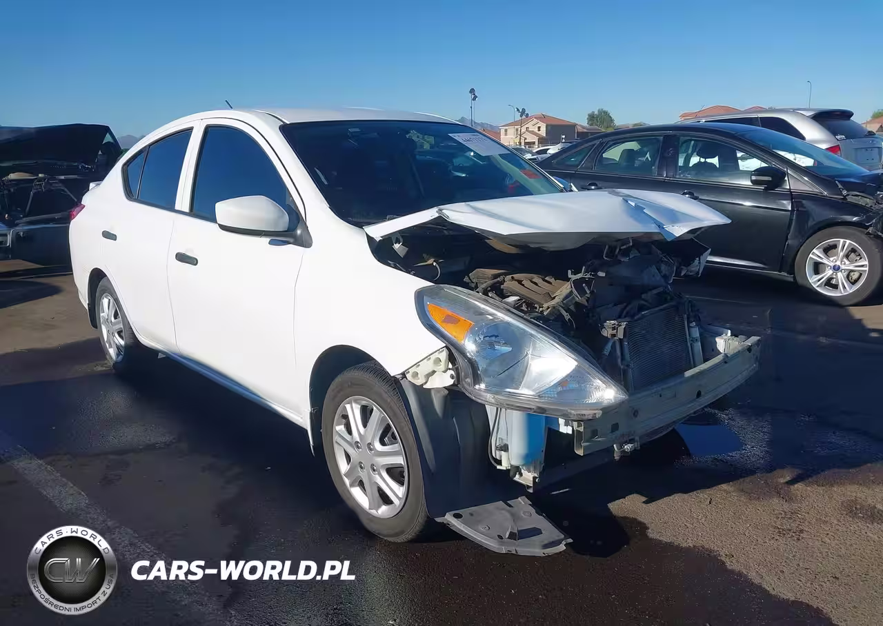 2019 Nissan Versa 1.6 S+