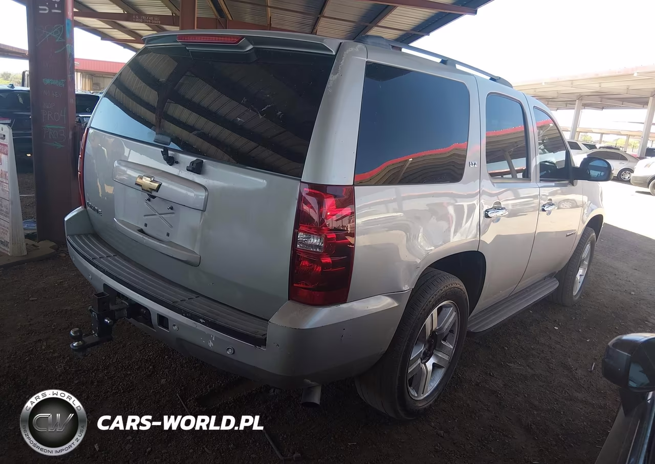 2008 Chevrolet Tahoe Ltz VIN:1GNFC13058R121043 - 4