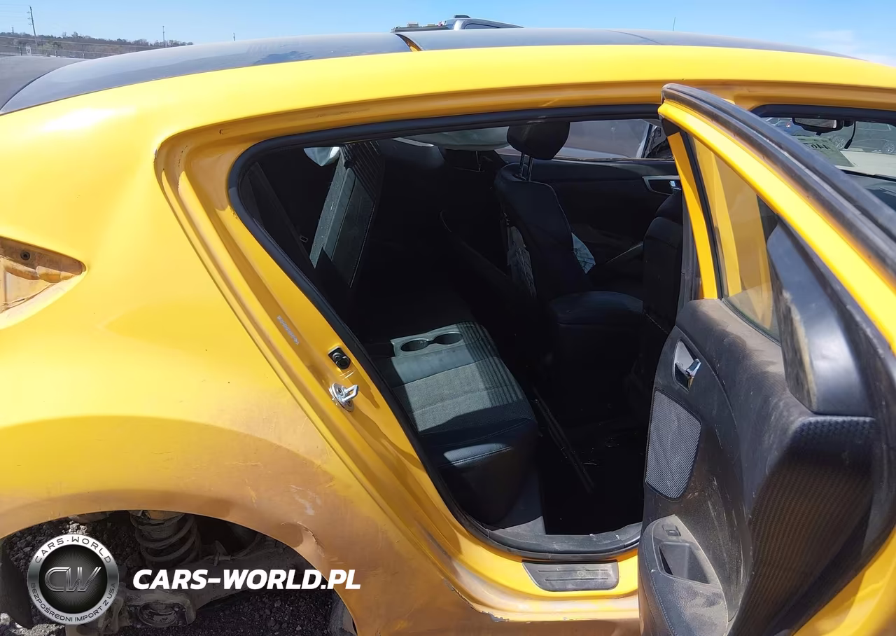 2016 Hyundai Veloster VIN:KMHTC6AD9GU291041 - 8
