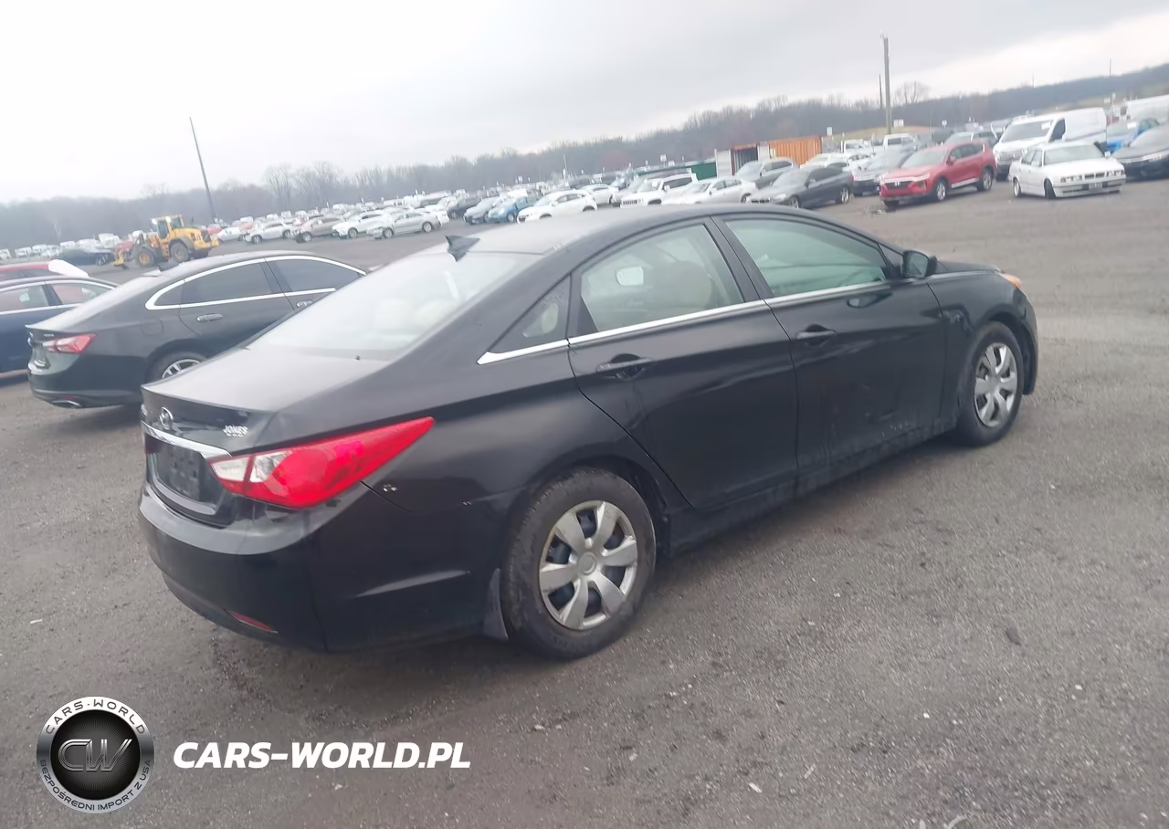 2012 Hyundai Sonata Gls VIN:5NPEB4AC1CH488740 - 4