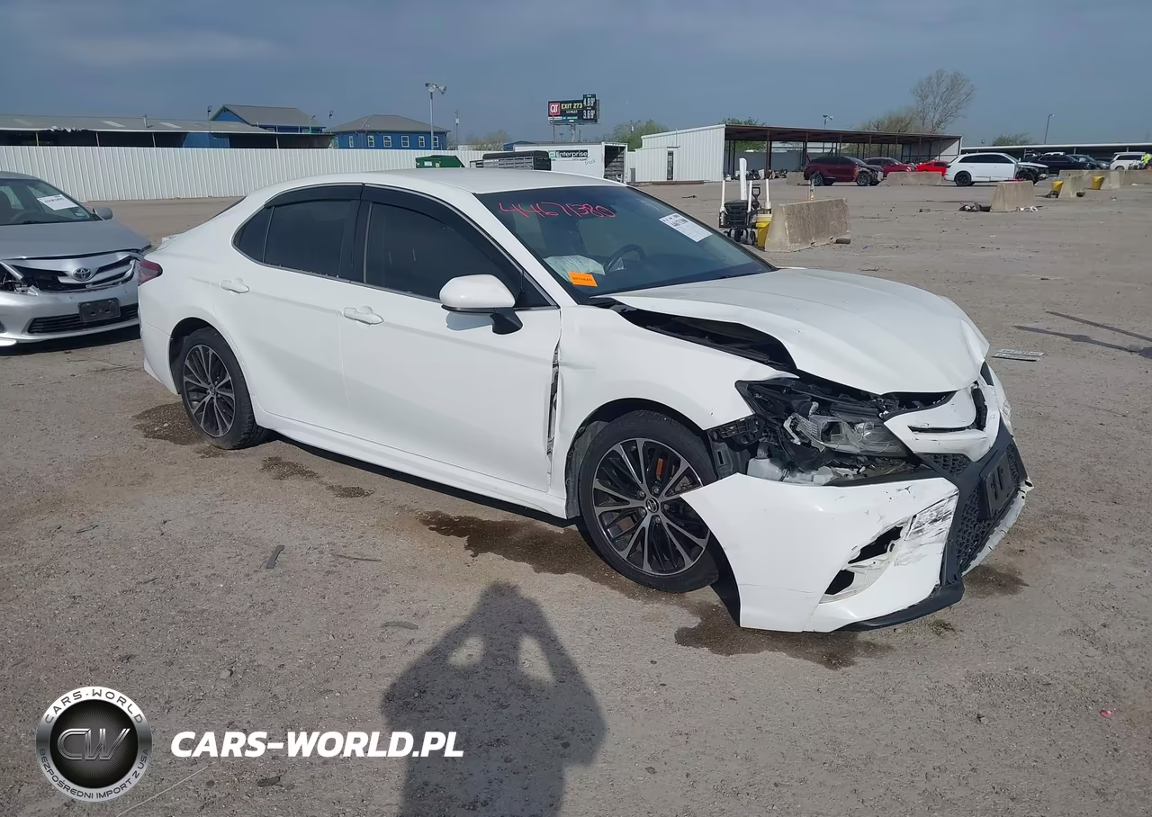2018 Toyota Camry Se – zdjęcie 1 z 16