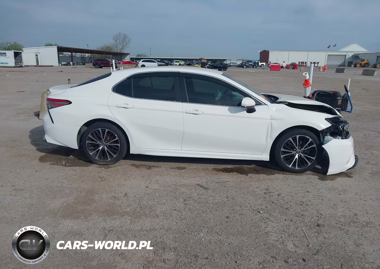 2018 Toyota Camry Se VIN:JTNB11HK6J3032996 - 13