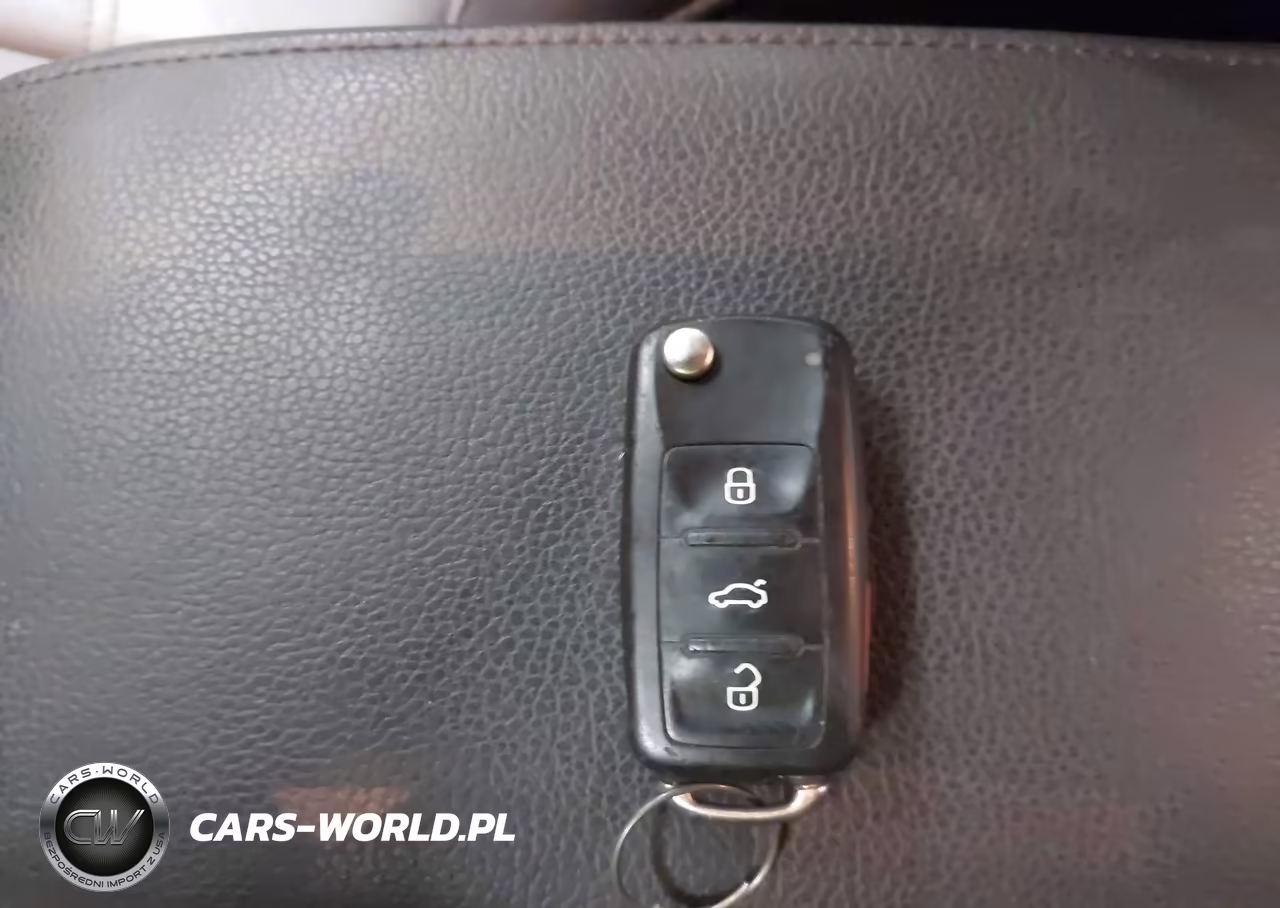 2014 Volkswagen Jetta Hybrid Se VIN:3VW637AJ7EM266862 - 11