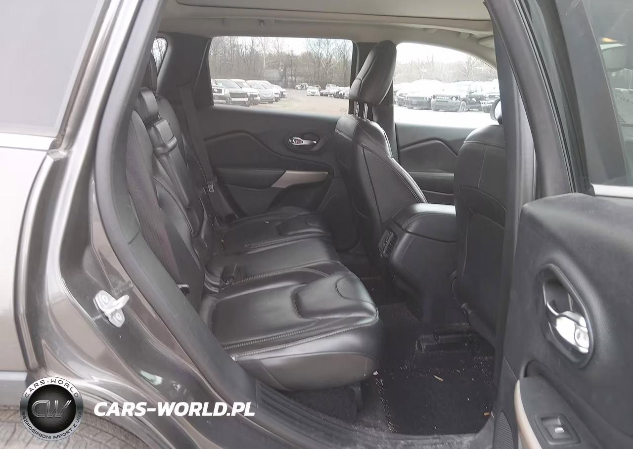 2018 Jeep Cherokee Limited 4X4 VIN:1C4PJMDB9JD551200 - 8