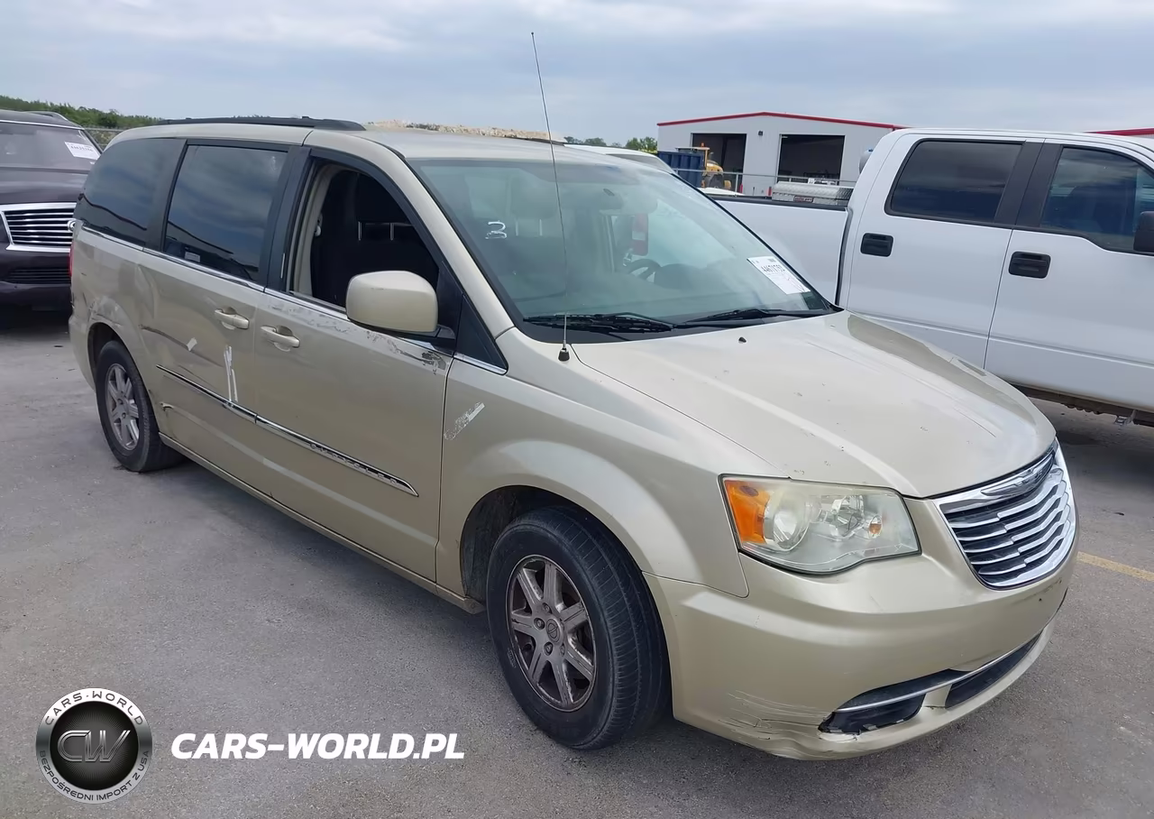 2011 Chrysler Town & Country Touring