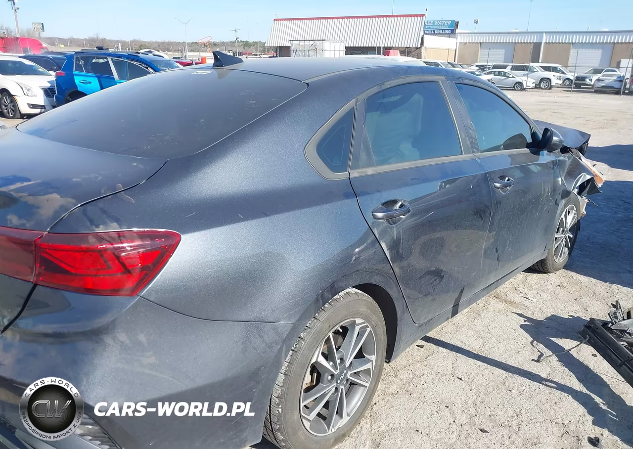 2023 Kia Forte Lxs VIN:3KPF24AD9PE678521 - 14