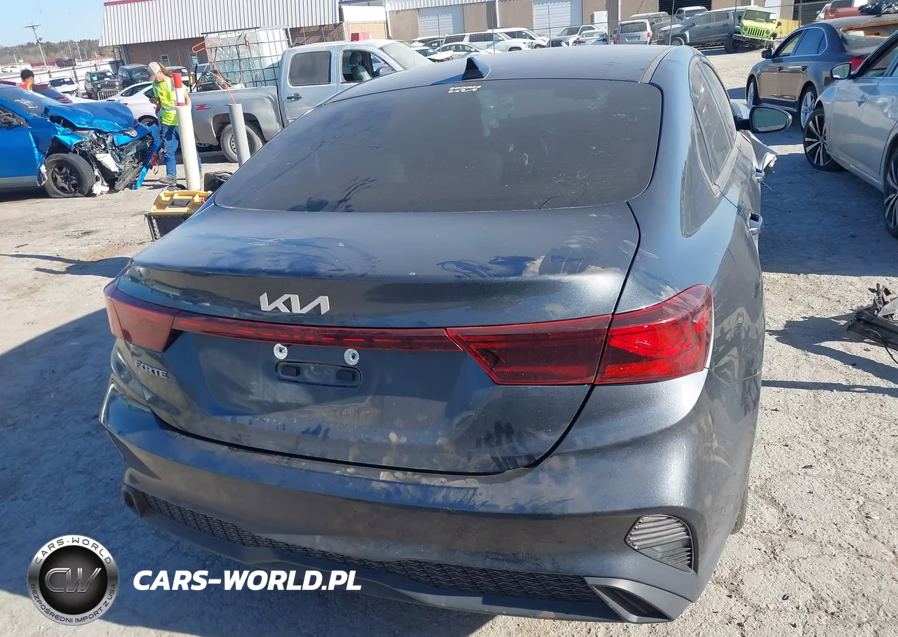 2023 Kia Forte Lxs VIN:3KPF24AD9PE678521 - 17