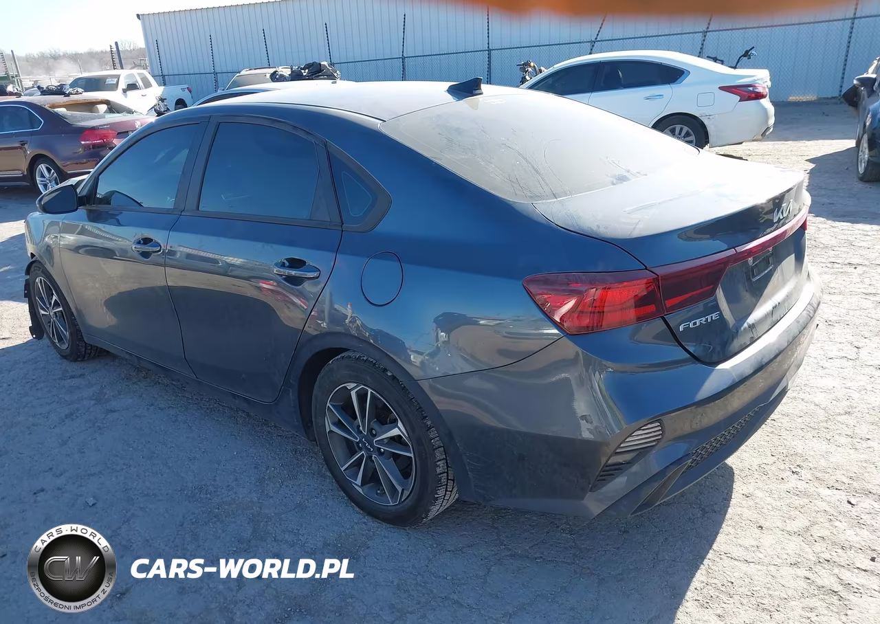 2023 Kia Forte Lxs VIN:3KPF24AD9PE678521 - 3