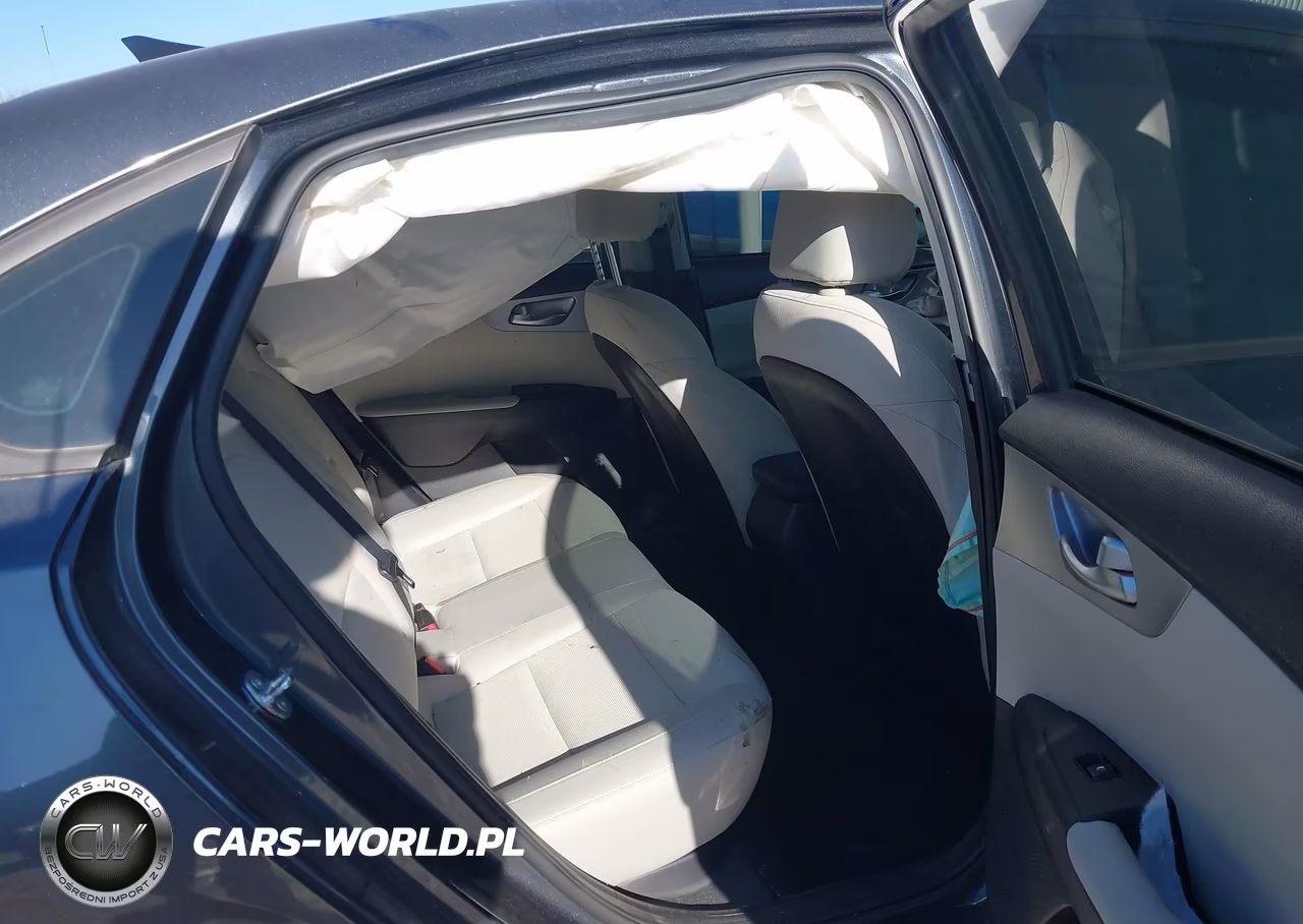 2023 Kia Forte Lxs VIN:3KPF24AD9PE678521 - 8