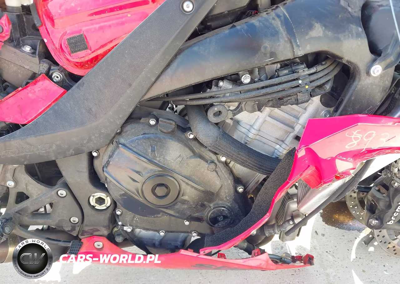 2017 Suzuki Gsx-R1000 VIN:JS1DM11B9H2100572 - 8