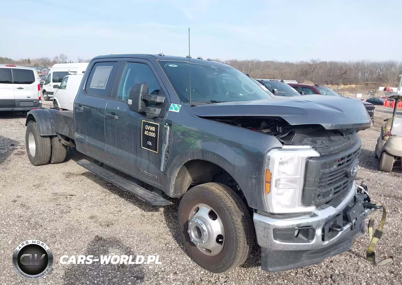 2025 Ford F-350 Xl