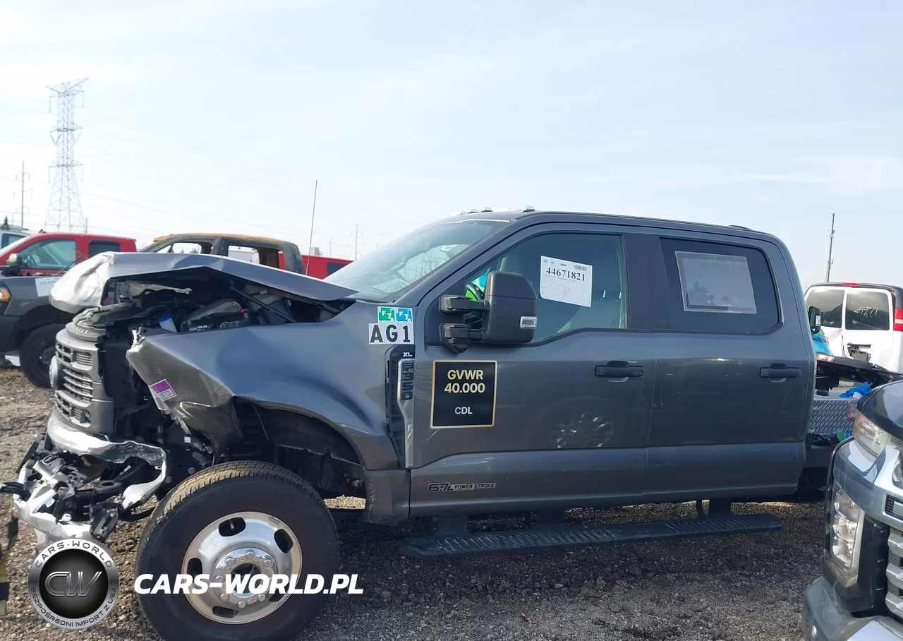 2025 Ford F-350 Xl VIN:1FT8W3DT8SED76930 - 13