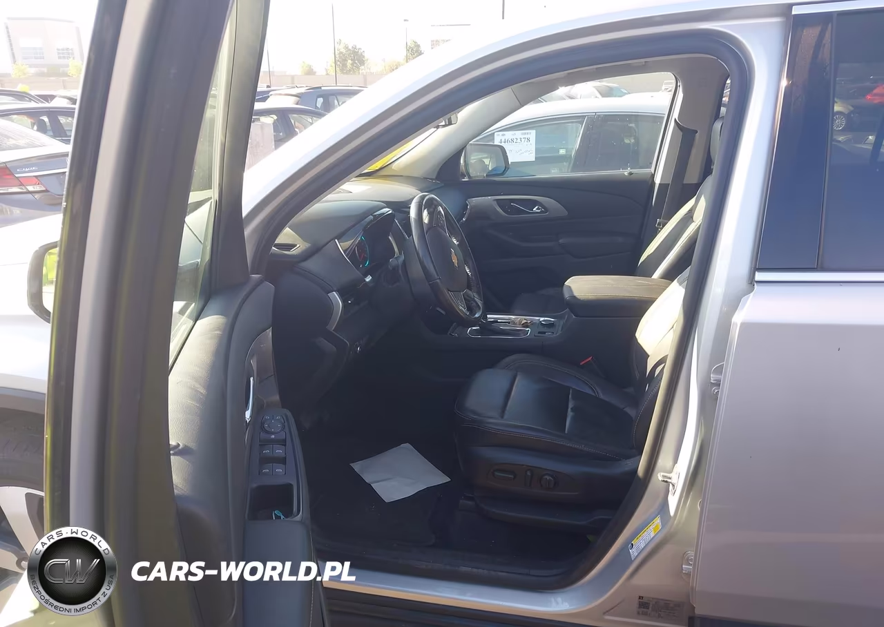 2018 Chevrolet Traverse 3Lt VIN:1GNERHKW0JJ199534 - 5