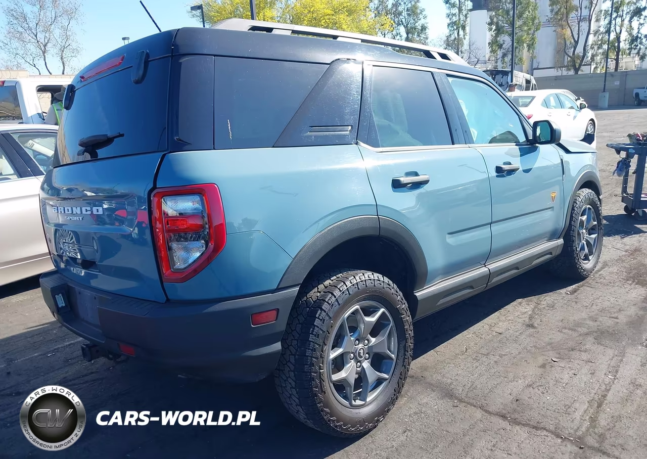 2021 Ford Bronco Sport Badlands VIN:3FMCR9D90MRA74438 - 4
