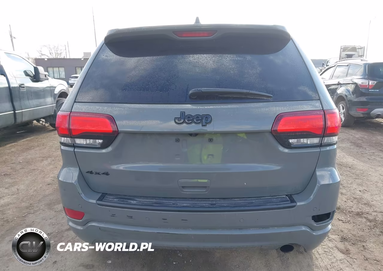 2020 Jeep Grand Cherokee Altitude 4X4 VIN:1C4RJFAG4LC363651 - 16
