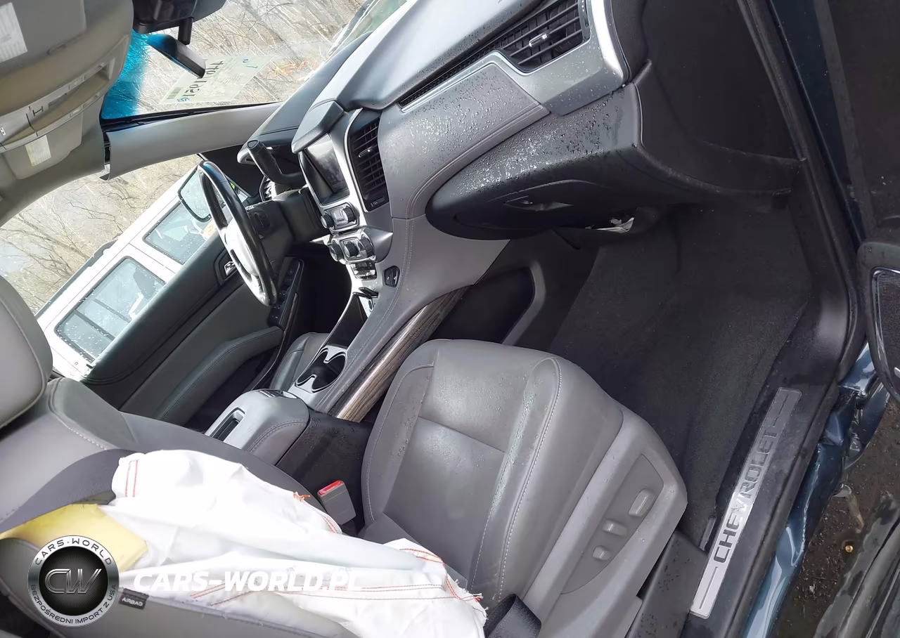 2019 Chevrolet Suburban Lt VIN:1GNSKHKC8KR406140 - 5