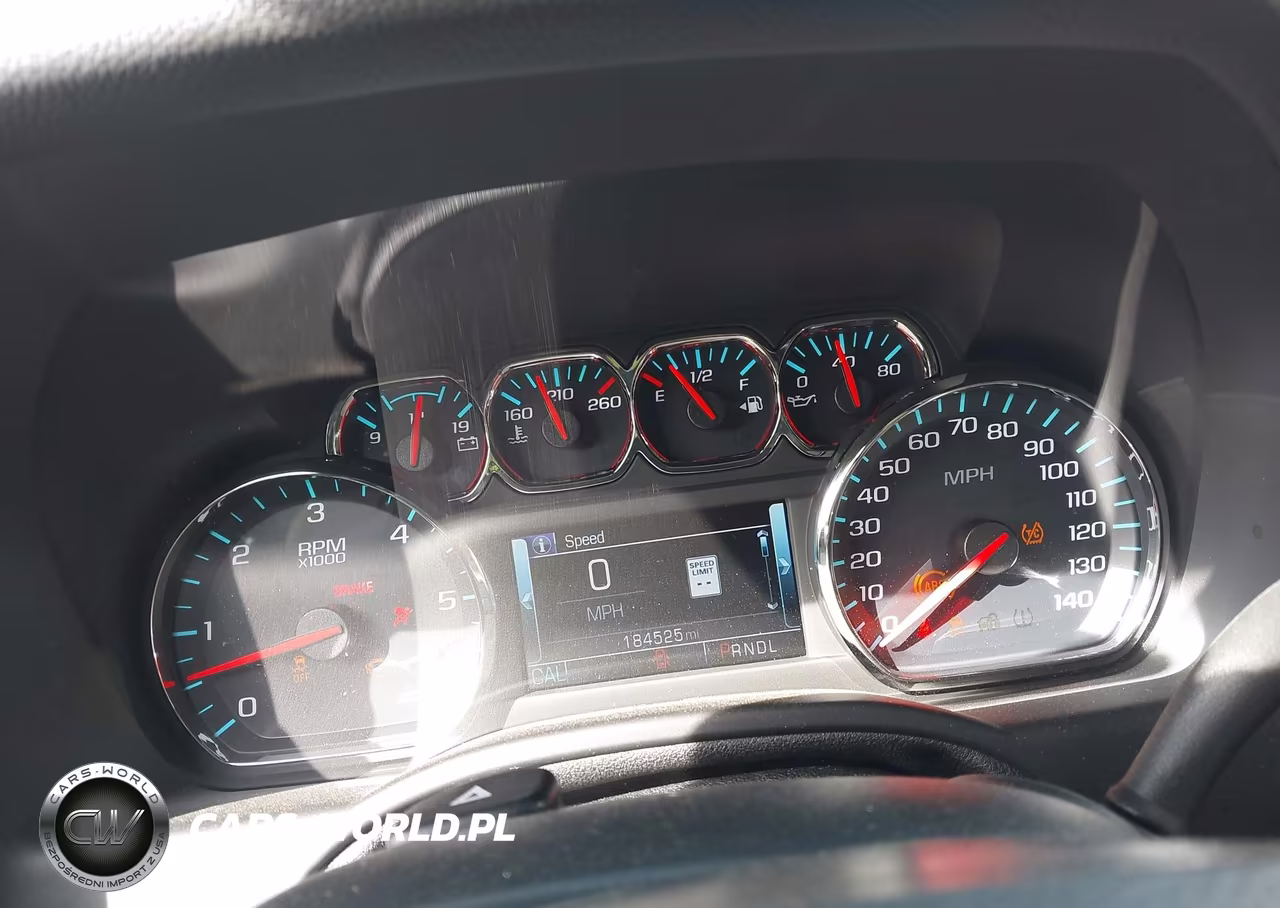 2019 Chevrolet Suburban Lt VIN:1GNSKHKC8KR406140 - 7