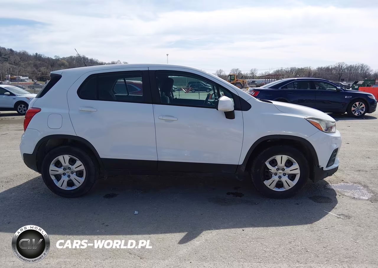 2018 Chevrolet Trax Ls VIN:KL7CJKSB8JB573834 - 13