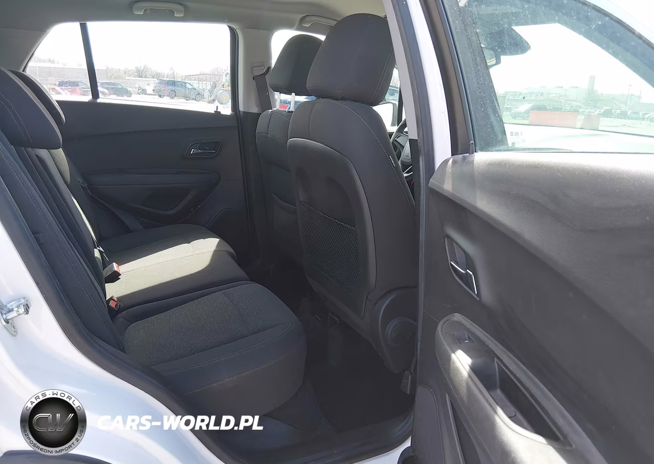 2018 Chevrolet Trax Ls VIN:KL7CJKSB8JB573834 - 8