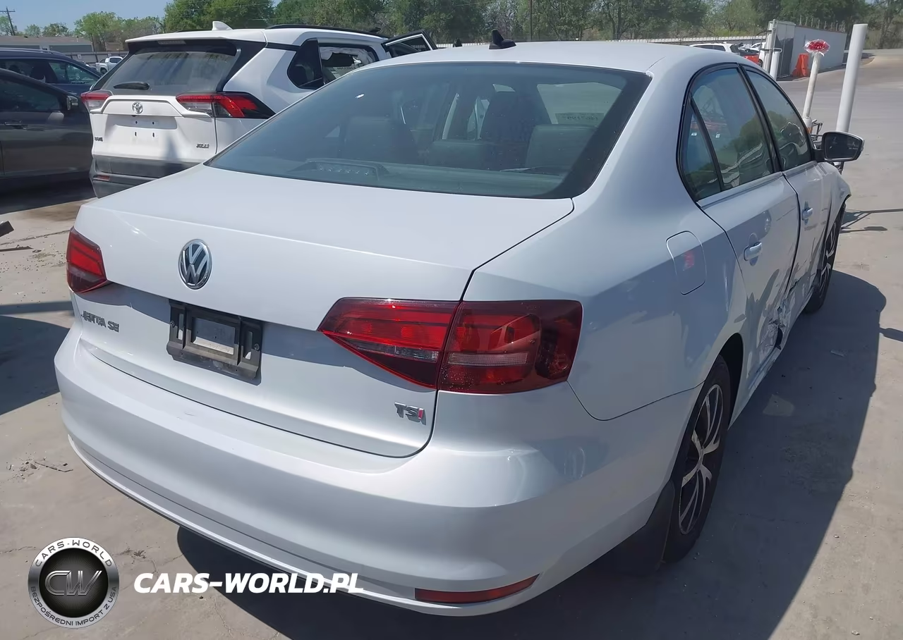 2018 Volkswagen Jetta 1.4T Se-1.4T Wolfsburg Edition VIN:3VWDB7AJ7JM241092 - 4