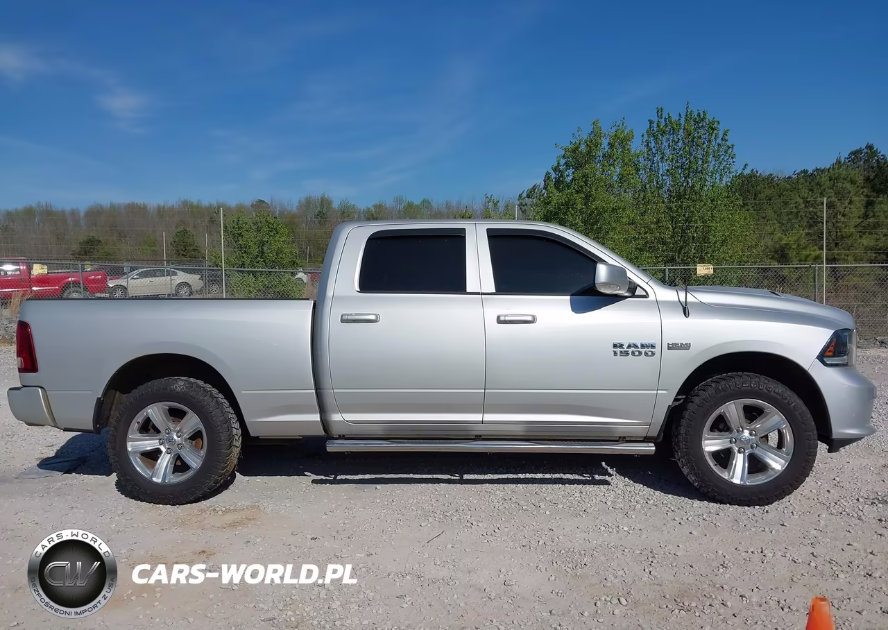 2015 Ram 1500 Sport VIN:1C6RR7UTXFS632907 - 13