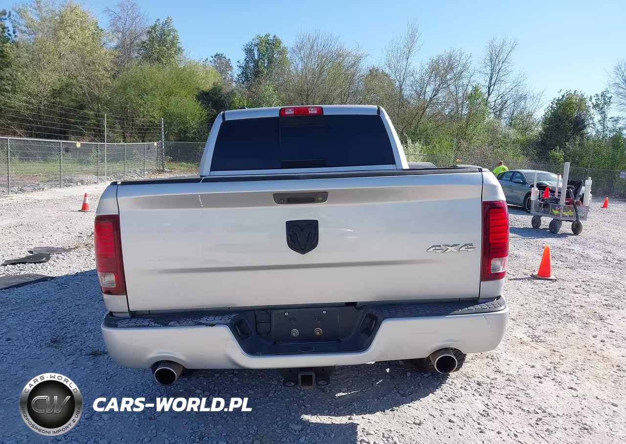 2015 Ram 1500 Sport VIN:1C6RR7UTXFS632907 - 16