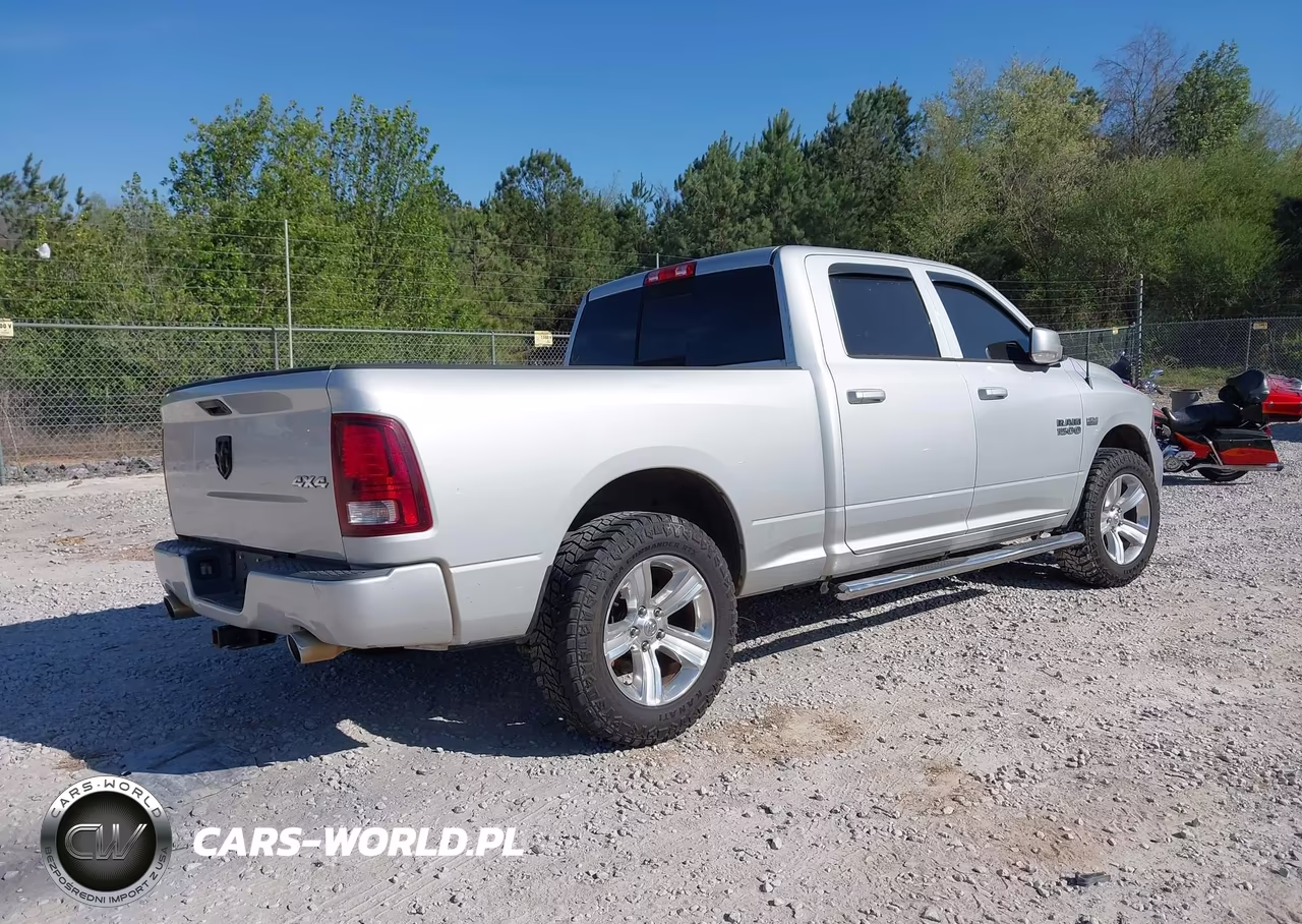 2015 Ram 1500 Sport VIN:1C6RR7UTXFS632907 - 4