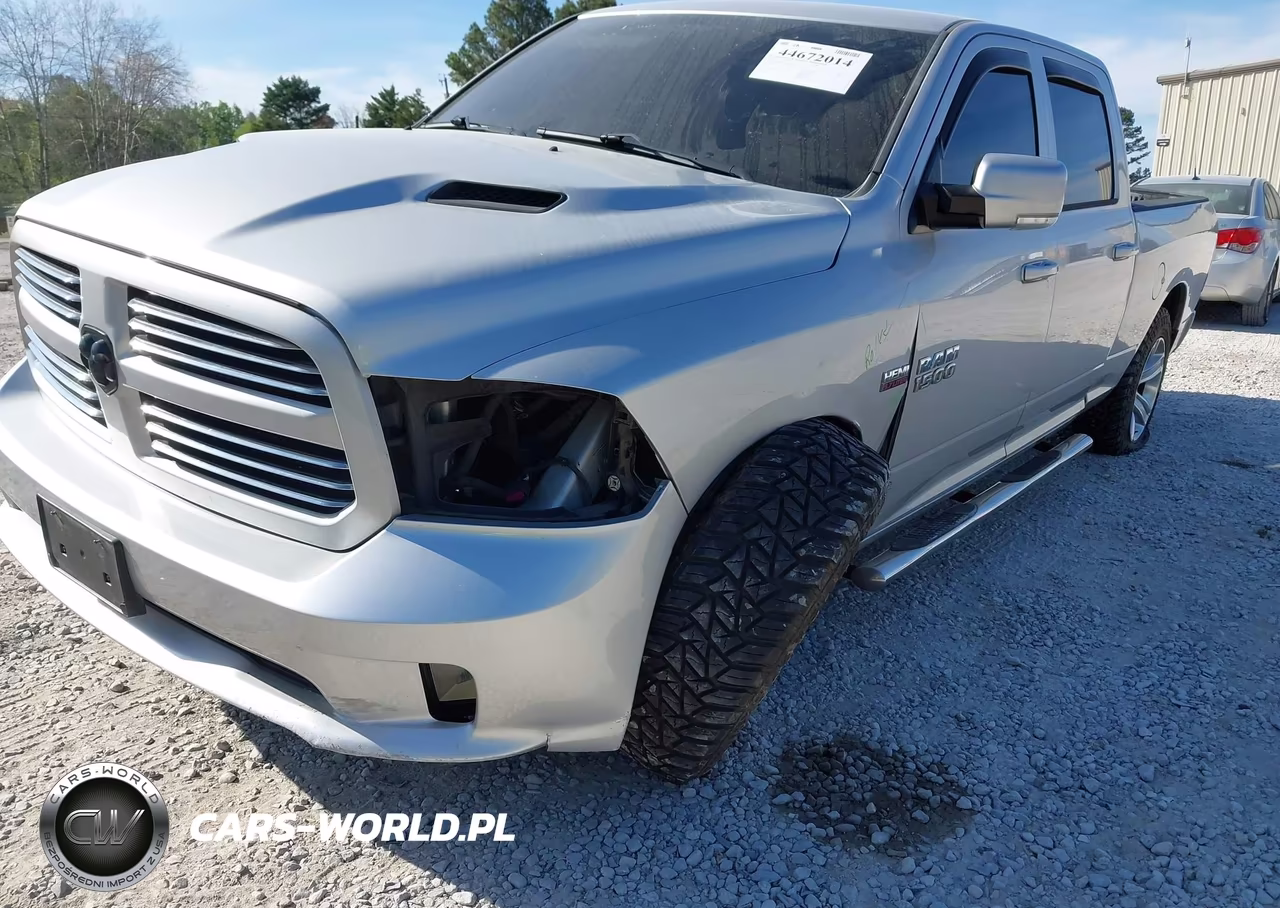 2015 Ram 1500 Sport VIN:1C6RR7UTXFS632907 - 6