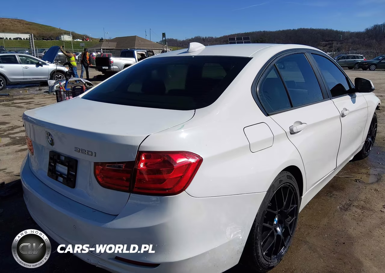 2015 BMW 320I xDrive VIN:WBA3C3G58FNS75471 - 4
