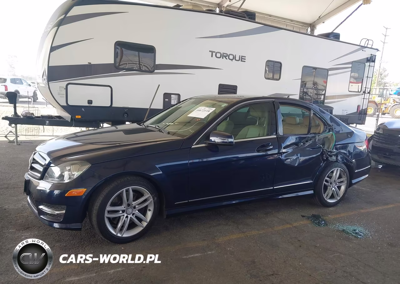 2014 Mercedes-Benz C 300 Sport 4Matic VIN:WDDGF8AB1EA954629 - 14
