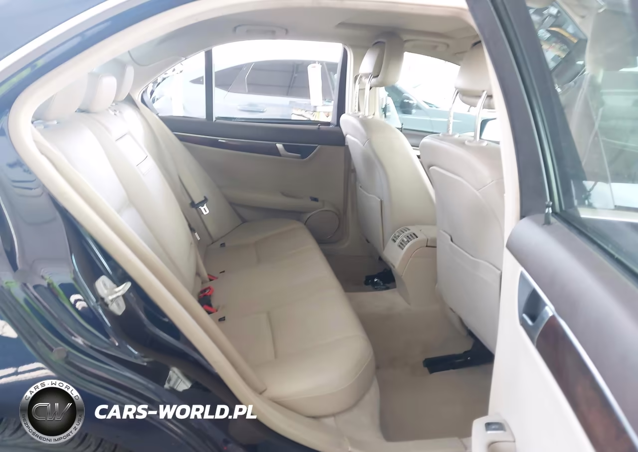 2014 Mercedes-Benz C 300 Sport 4Matic VIN:WDDGF8AB1EA954629 - 8