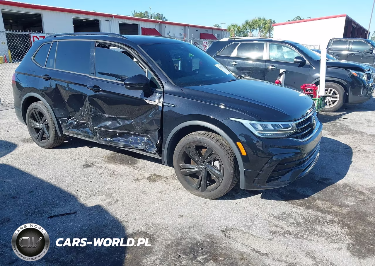 2023 Volkswagen Tiguan 2.0T Se R-Line Black