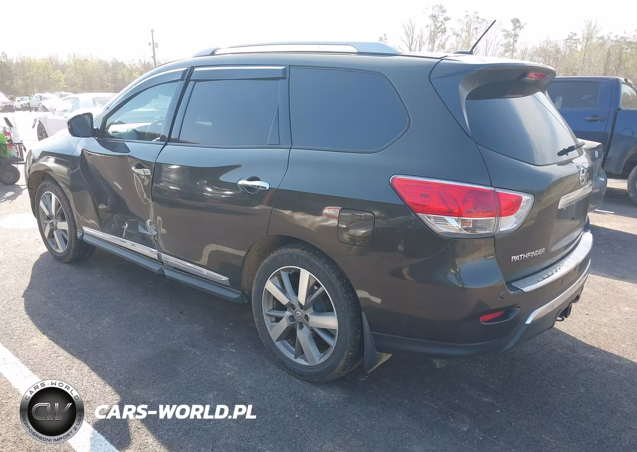 2015 Nissan Pathfinder Platinum VIN:5N1AR2MNXFC674252 - 3