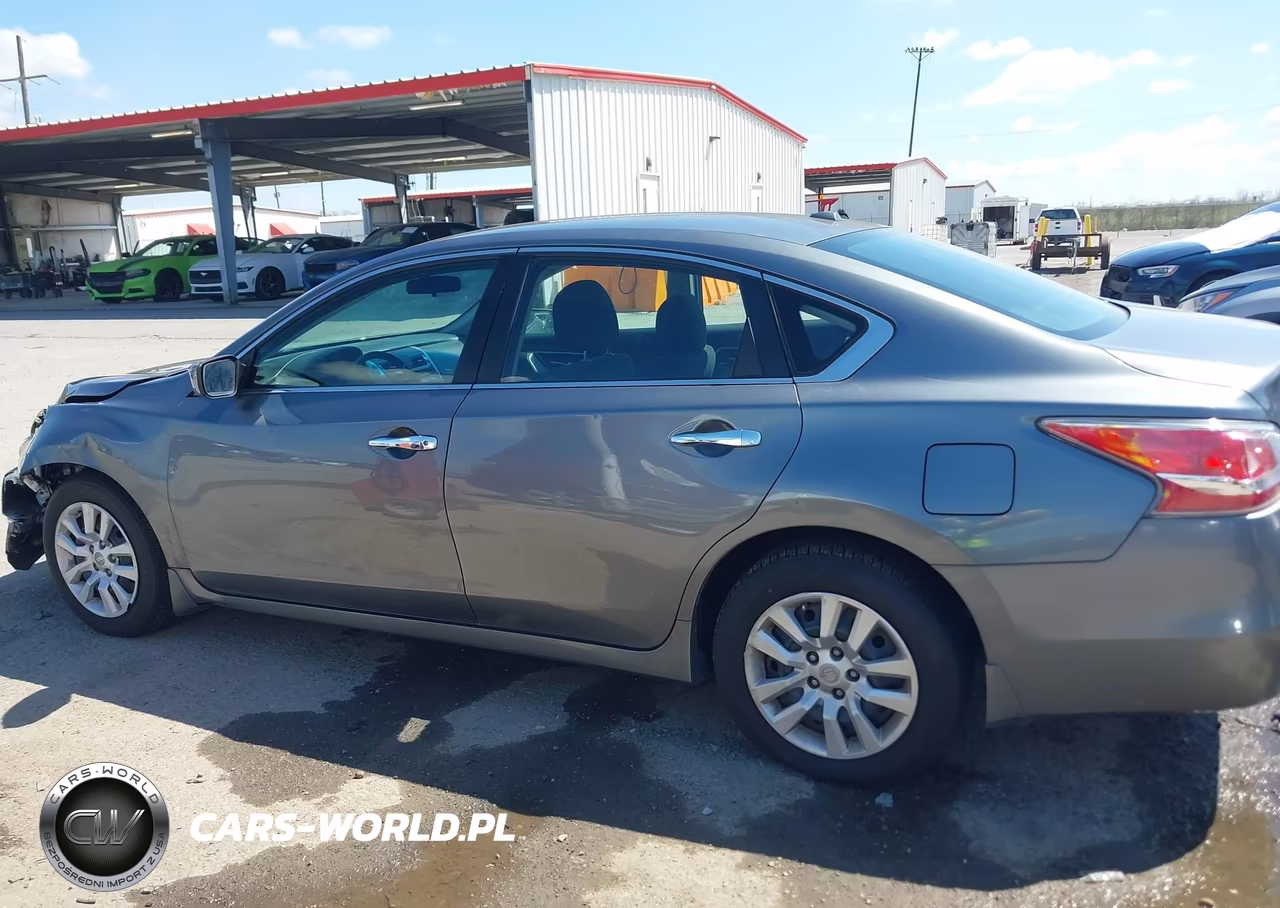 2014 Nissan Altima 2.5 S VIN:1N4AL3AP3EN377883 - 14