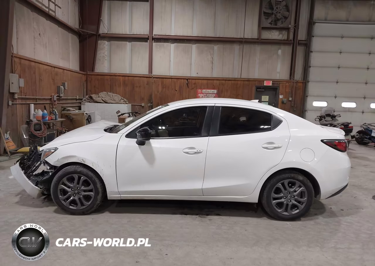 2020 Toyota Yaris Le VIN:3MYDLBYV3LY708565 - 15
