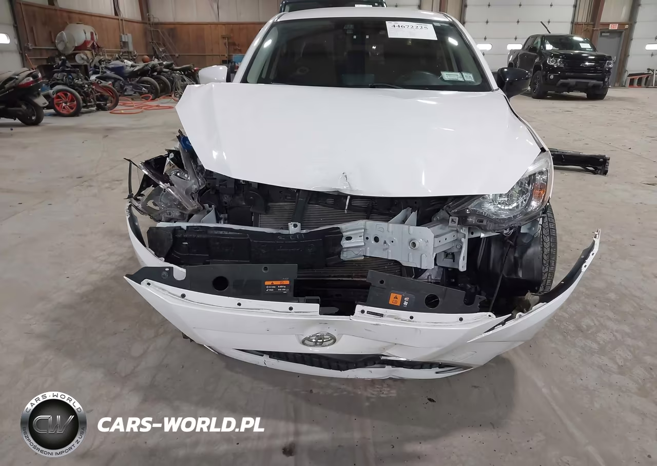 2020 Toyota Yaris Le VIN:3MYDLBYV3LY708565 - 6