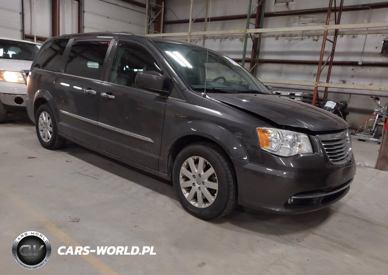 2016 Chrysler Town & Country Touring