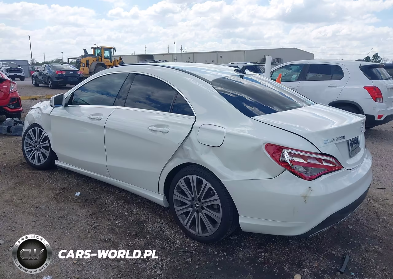 2018 Mercedes-Benz Cla 250 VIN:WDDSJ4EB3JN550763 - 3