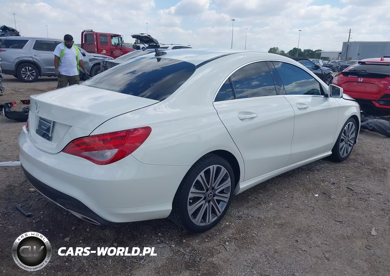 2018 Mercedes-Benz Cla 250 VIN:WDDSJ4EB3JN550763 - 4