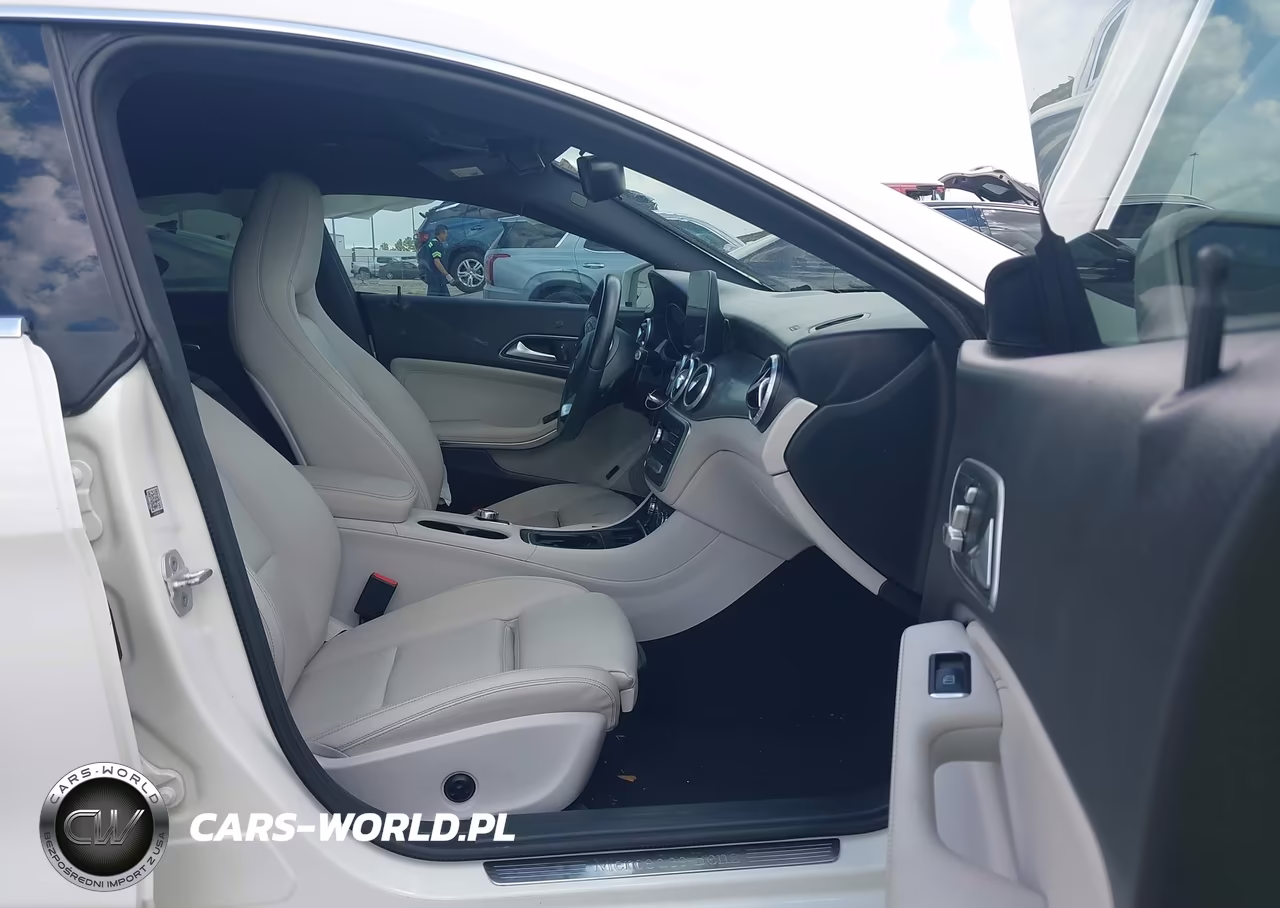 2018 Mercedes-Benz Cla 250 VIN:WDDSJ4EB3JN550763 - 5
