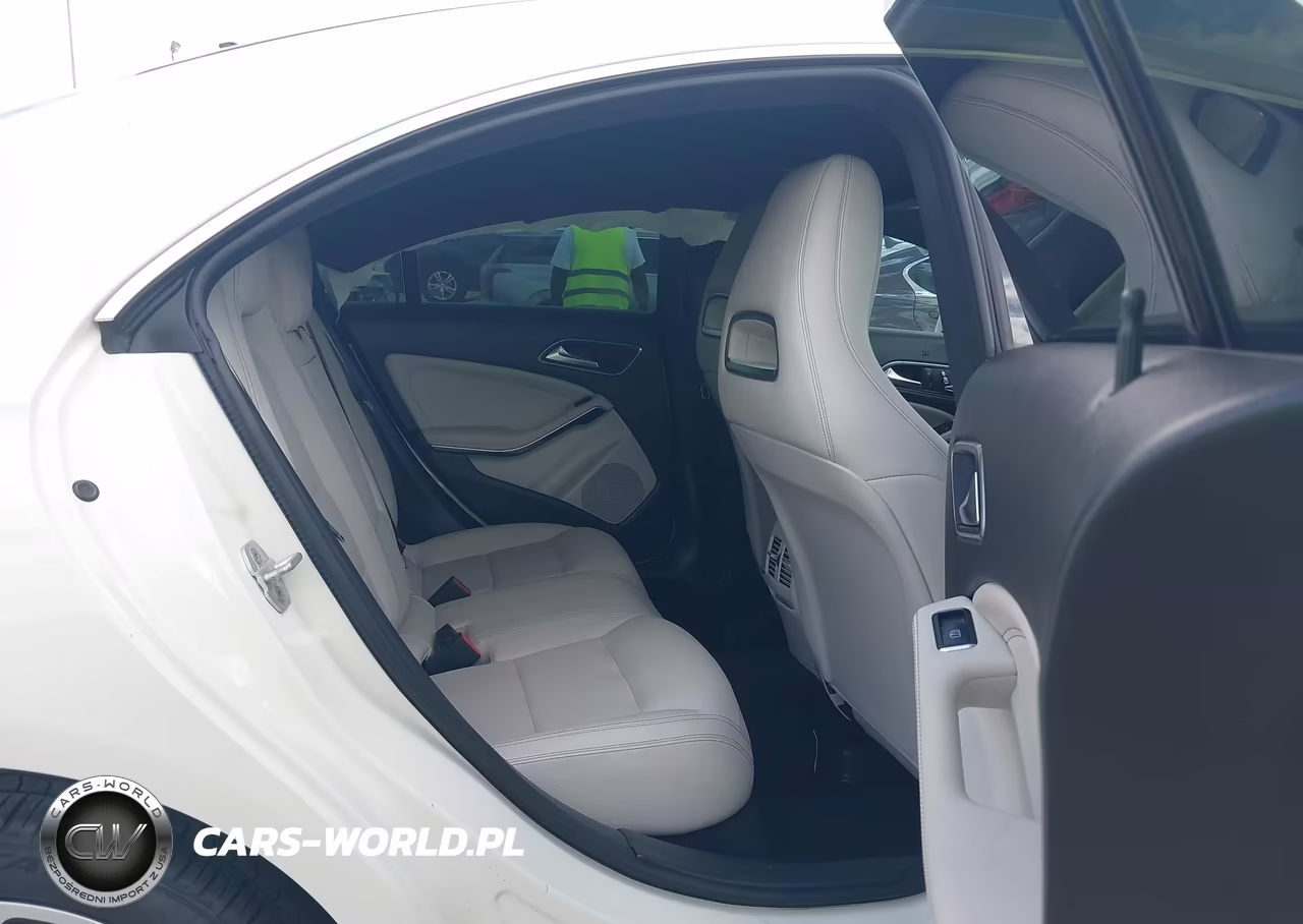 2018 Mercedes-Benz Cla 250 VIN:WDDSJ4EB3JN550763 - 8