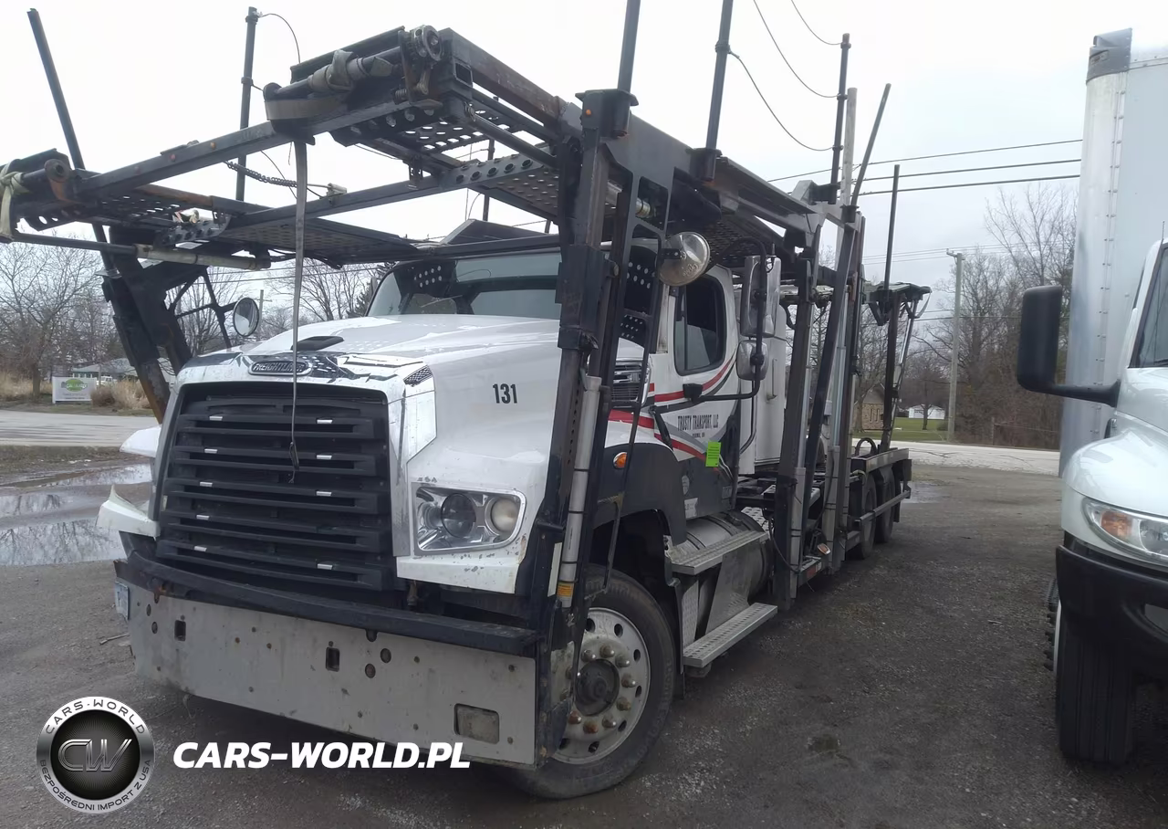 2019 Freightliner 114Sd