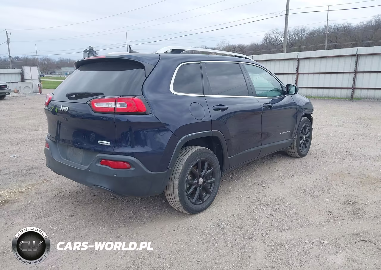 2016 Jeep Cherokee Latitude VIN:1C4PJLCB7GW342840 - 4